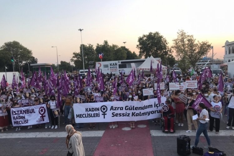 Kadınlar &ouml;ld&uuml;r&uuml;len Azra i&ccedil;in sokaklara &ccedil;ıktı