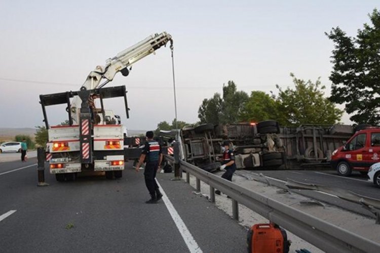 Konya'da korkunç kaza: 1 ölü, 1 yaralı