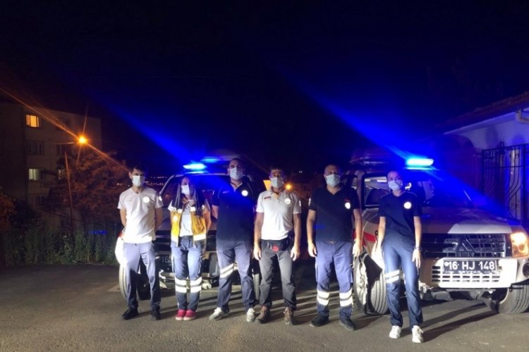 Bursa İl Sağlık M&uuml;d&uuml;rl&uuml;ğ&uuml;nden yangın b&ouml;lgesine destek gitti