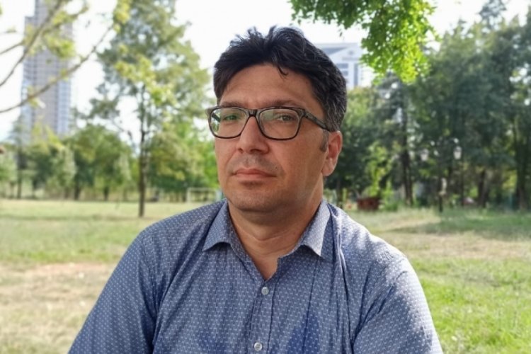 Bursa'da Prof. Dr. Sarıkaya a&ccedil;ıkladı: Sosyal medyadaki dezenformasyon yangın savaş&ccedil;ılarının motivasyonunu bozuyor