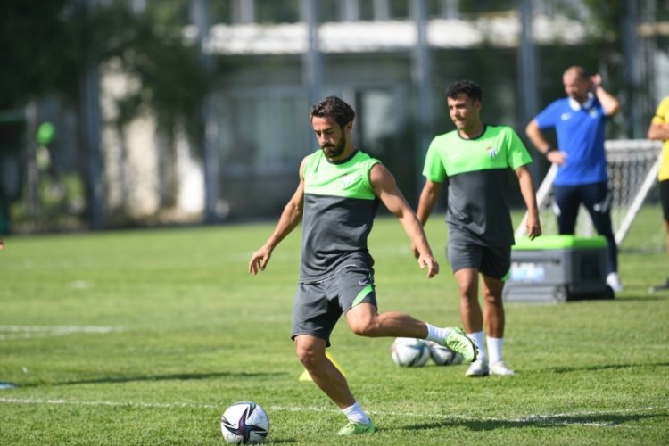 Bursaspor yeni sezon hazırlıklarını s&uuml;rd&uuml;r&uuml;yor
