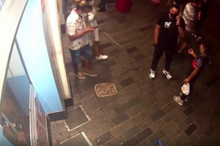 İstanbul Taksim Meydanı'nda çocukları dilendiren şüphelilere gözaltı!