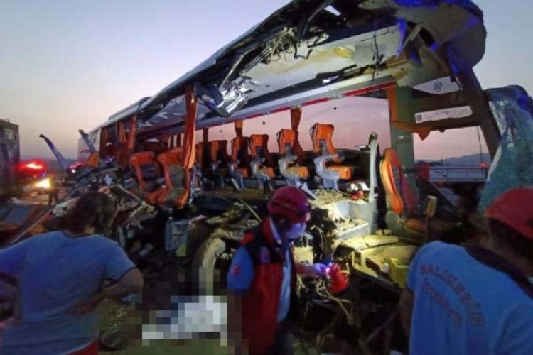 Soma'da feci kaza: Çok sayıda ölü ve yaralı var!