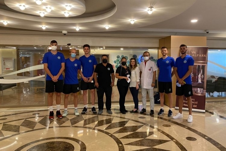 Bursa B&uuml;y&uuml;kşehir Belediyespor'da sağlık kontrolleri başladı