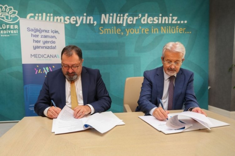 Bursa Nil&uuml;fer Belediyespor'da sağlık sponsorluğu i&ccedil;in imzalar atıldı