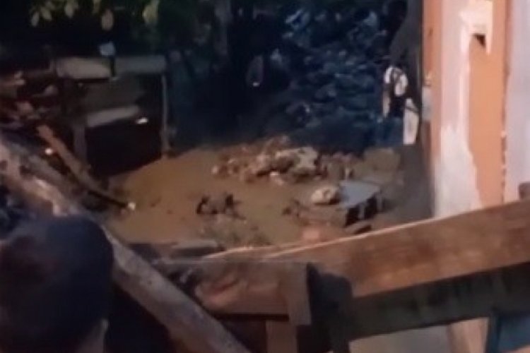 Bursa Kestel ve Yıldırım'da sel vatandaşları uykuda yakaladı