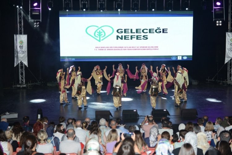 Bursa'da halk danslarında muhteşem final