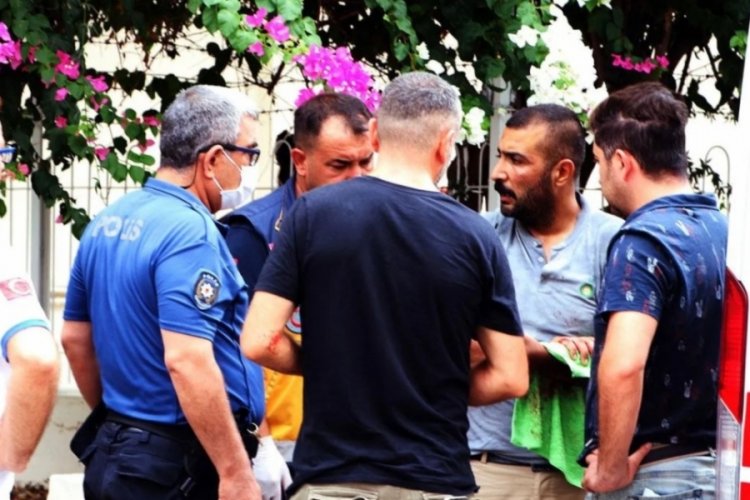 Adana'da iş&ccedil;isini bı&ccedil;aklayan şahsın rahat tavrıyla şaşırttı