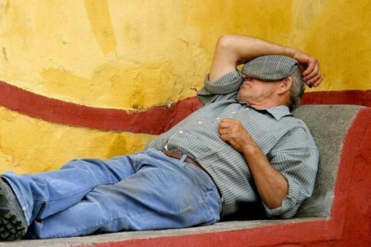 T&uuml;rkiye'de &ccedil;alışanlar uyku arası istiyor