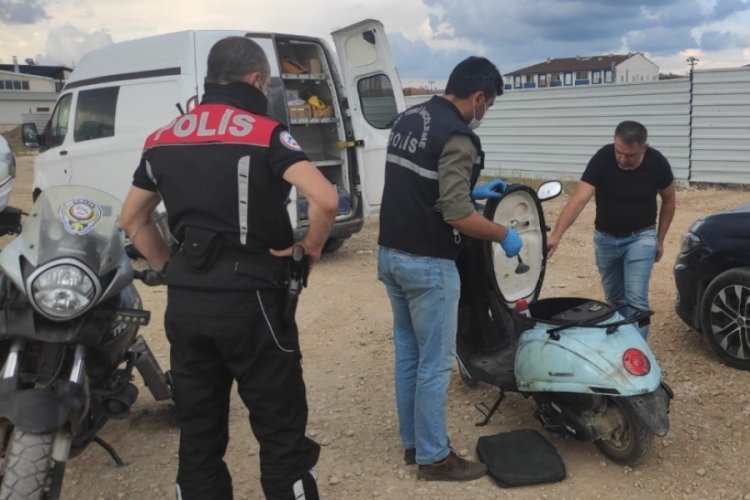 Bursa'da motosiklet &ccedil;aldığı iddia edilen iki kişi yakalandı