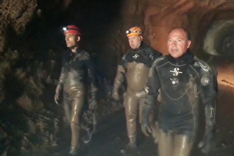 Erzurum'da kaybolan iş&ccedil;i &ccedil;amurda aranıyor!