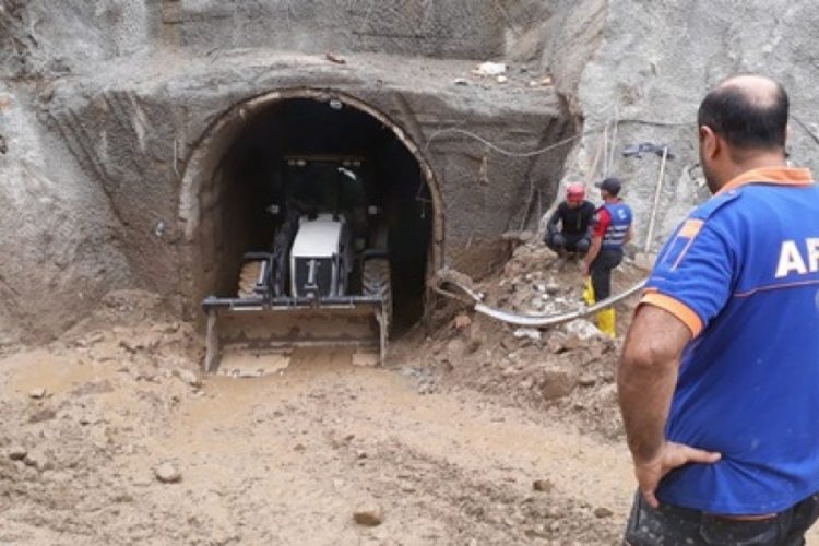 Erzurum'da sele kapılarak kaybolan iş&ccedil;i hen&uuml;z bulunamadı