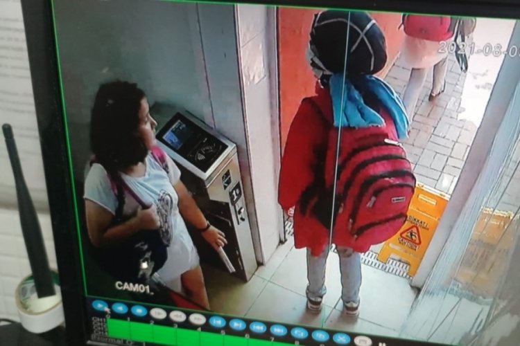 Kaybolan 3 kızın son g&ouml;r&uuml;nt&uuml;s&uuml; ortaya &ccedil;ıktı