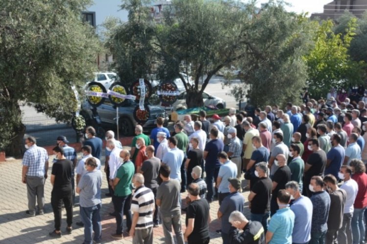 Kazada &ouml;len &ccedil;ift İzmir'de toprağa verildi
