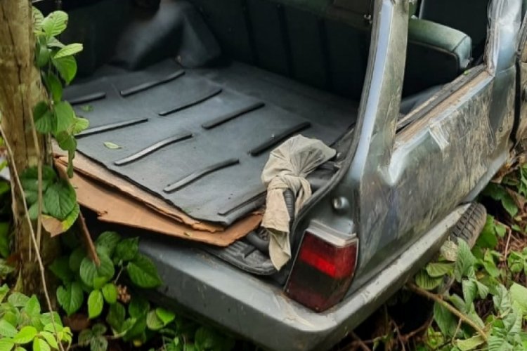 Giresun'da korkun&ccedil; kaza! Otomobil şarampole devrildi: 1 &ouml;l&uuml;, 1 yaralı