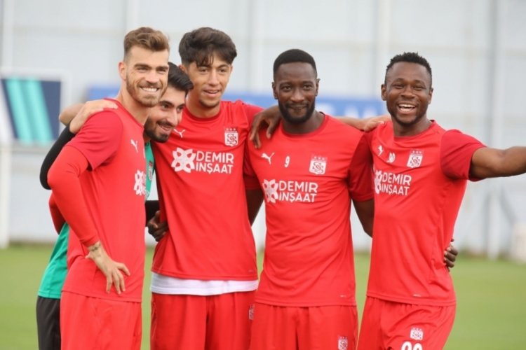 Sivasspor'da, Dinamo Batumi ma&ccedil;ı hazırlıkları s&uuml;r&uuml;yor