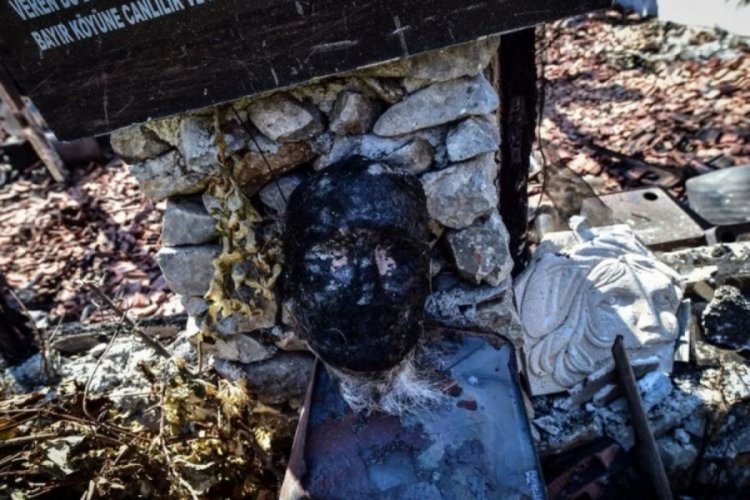 Marmaris'te bir asırlık tarih k&uuml;l oldu