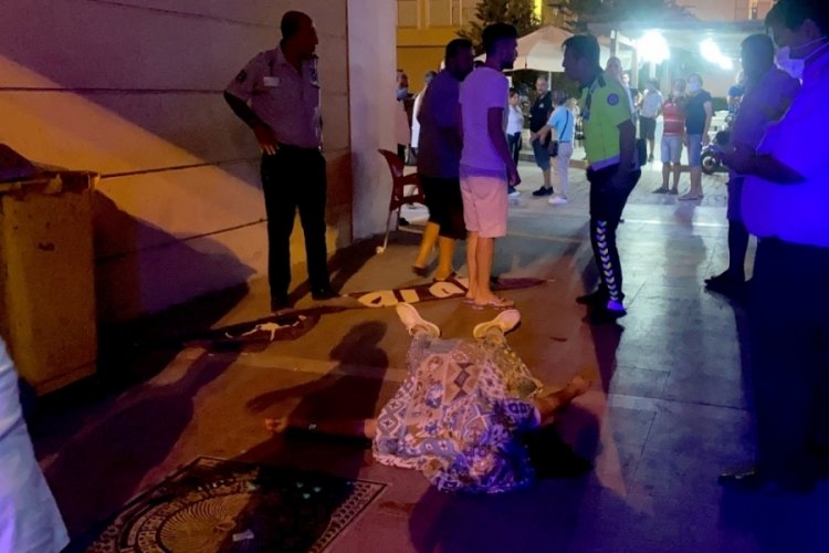 Otogarda bı&ccedil;aklı kavgada bir kişi &ouml;ld&uuml;r&uuml;ld&uuml;