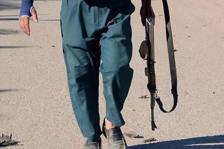 Afganistan'da Feyzabad da Taliban'ın kontrol&uuml;ne ge&ccedil;ti
