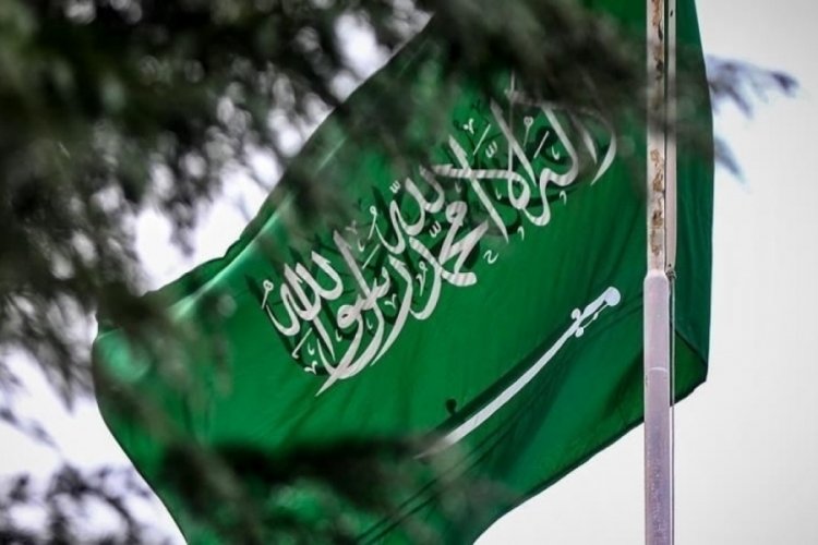 Suudi Arabistan'da yolsuzlukla su&ccedil;lanan bazı sanıklara hapis ve para cezası