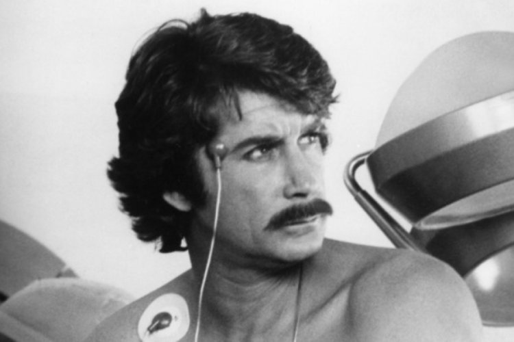 &Uuml;nl&uuml; oyuncu Alex Cord 88 yaşında hayatını kaybetti.