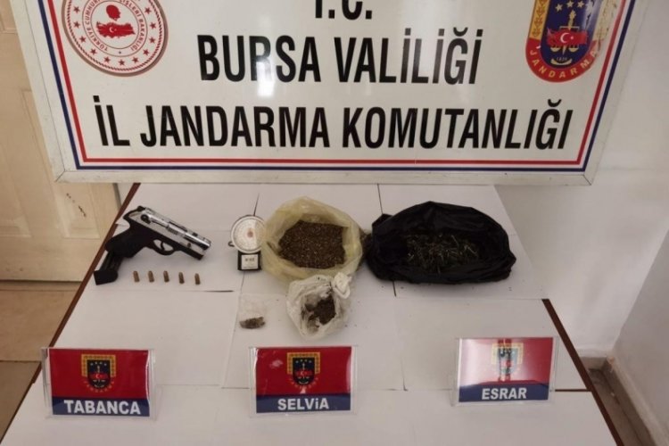 Bursa'da jandarmadan zehir tacirlerine su&ccedil;&uuml;st&uuml;
