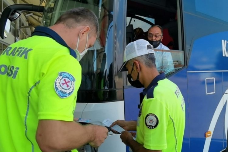 Bursa'da şehirler arası otob&uuml;sler polis kontrol&uuml; altında