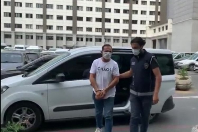 Sokağa ka&ccedil;ak g&ouml;&ccedil;menleri bırakan kamyonet s&uuml;r&uuml;c&uuml;s&uuml; yakalandı