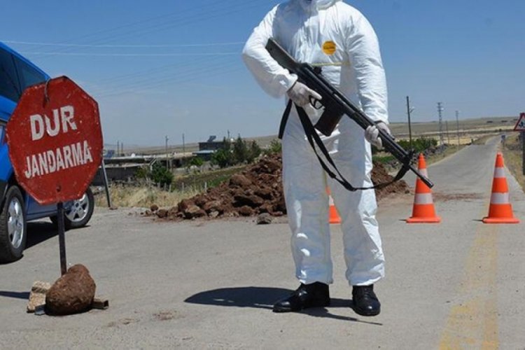 Ardahan'da koronavir&uuml;s paniği! Bir mahalle karantinaya alındı