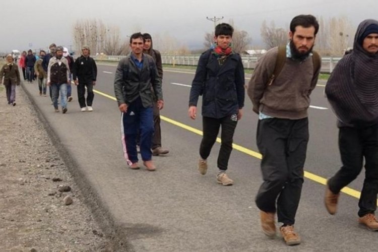 Afganistan'ın Ankara B&uuml;y&uuml;kel&ccedil;isi'nden d&uuml;zensiz g&ouml;&ccedil; a&ccedil;ıklaması