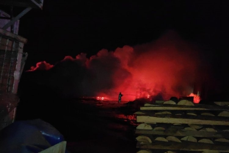 Bursa'da fabrika yangını!