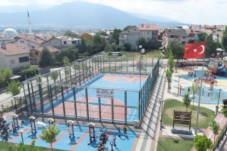 Bursa İneg&ouml;l'de kendi enerjisini &uuml;reten akıllı park t&ouml;renle a&ccedil;ıldı