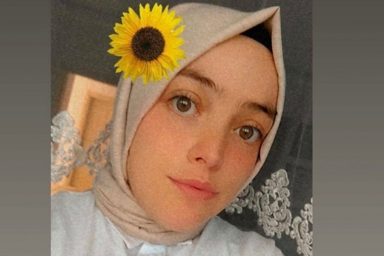 26 yaşındaki gen&ccedil; kadın aşı olmayı reddetti, vir&uuml;sten &ouml;ld&uuml;