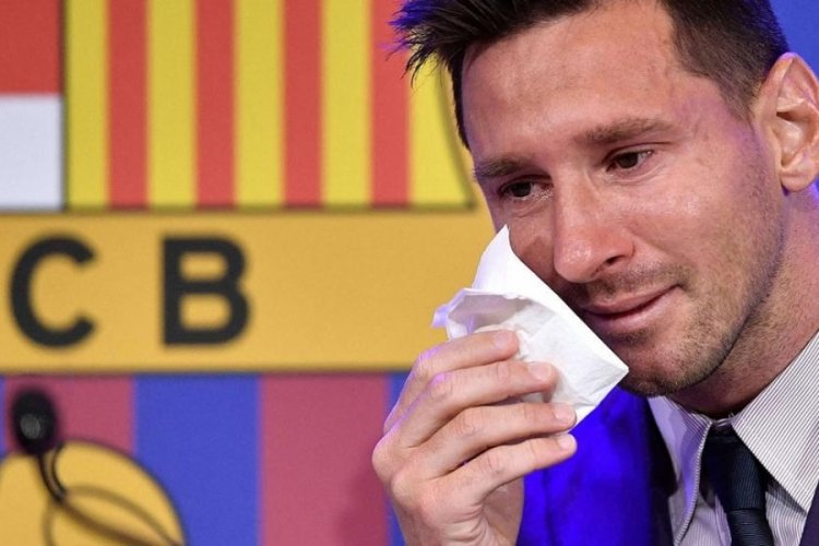 Messi'nin g&ouml;zyaşlarını sildiği pe&ccedil;ete satışa &ccedil;ıkarıldı