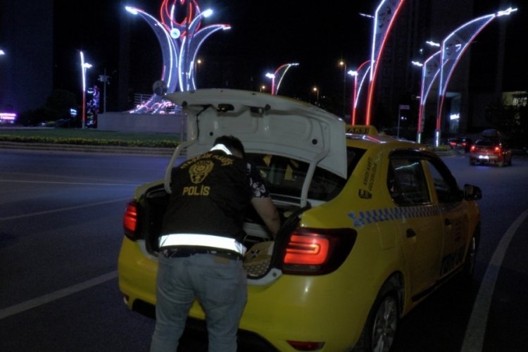 İstanbul'da bir&ccedil;ok noktada asayiş uygulaması yapıldı