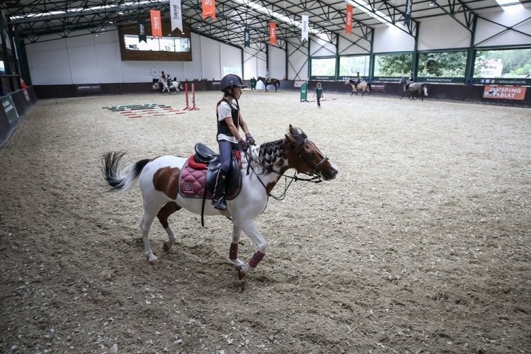 Geleceğin binicileri Bursa'da yetişiyor