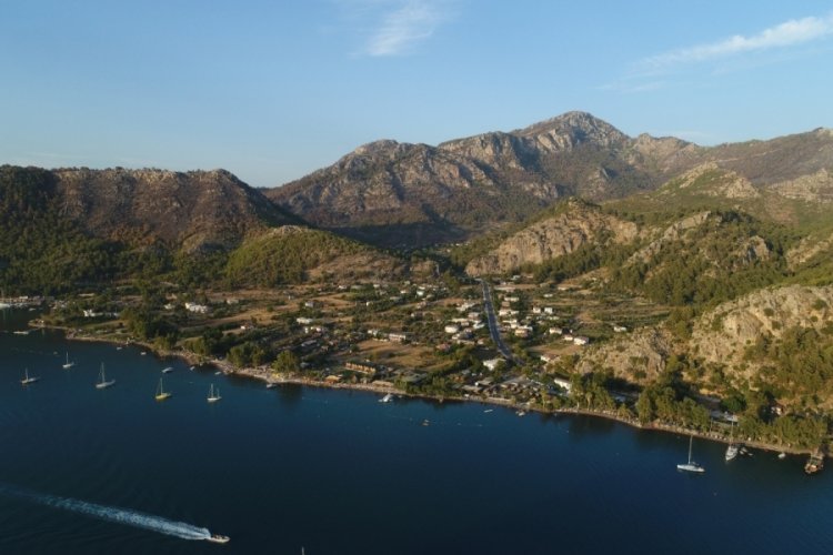 Yangının acı tablosu Marmaris'te havadan g&ouml;r&uuml;nt&uuml;lendi
