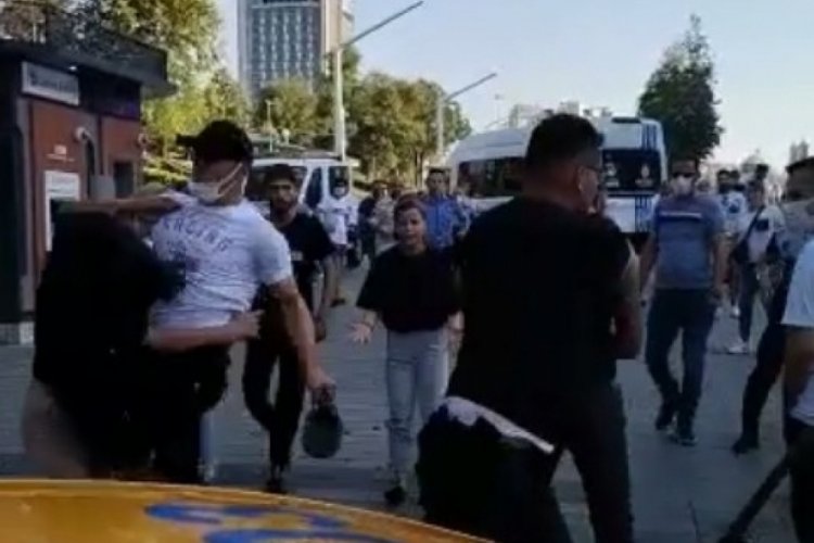 Gezi Parkı'nda zabıtanın bir kadına tekme attığı g&ouml;r&uuml;nt&uuml;ler tepki yarattı