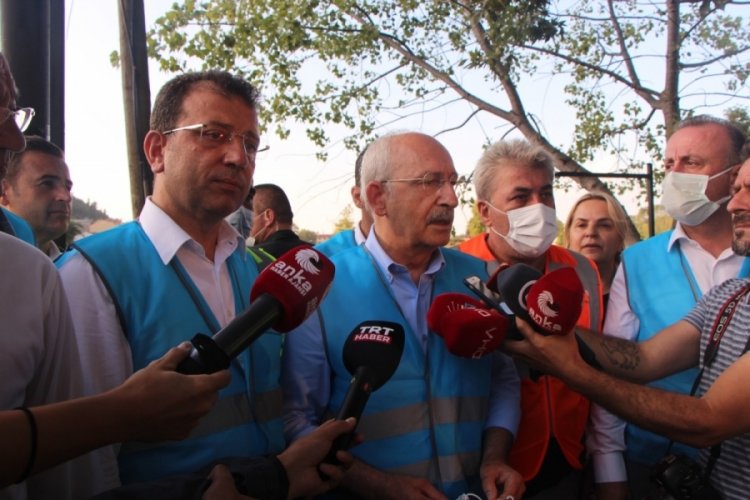 Kemal Kılı&ccedil;daroğlu teyzesinin cenazesinin ardından afet b&ouml;lgesine gitti