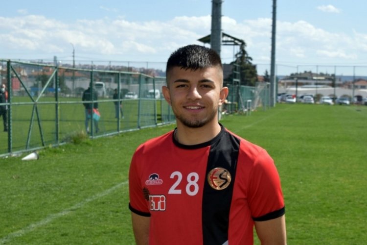 Eskişehirsporlu gen&ccedil; futbolcu kaza ge&ccedil;irdi!