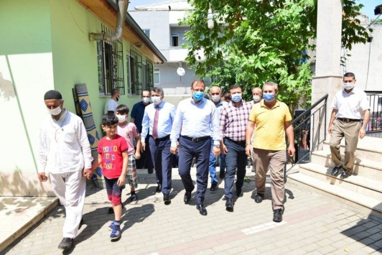 Bursa Yıldırım'da mahalle mahalle gezip vatandaşla buluştular