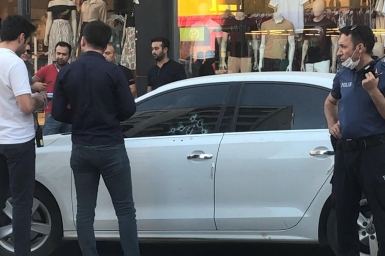 Şanlıurfa'da otomobile ateş a&ccedil;ıldı; baba &ouml;ld&uuml;, oğlu yaralandı