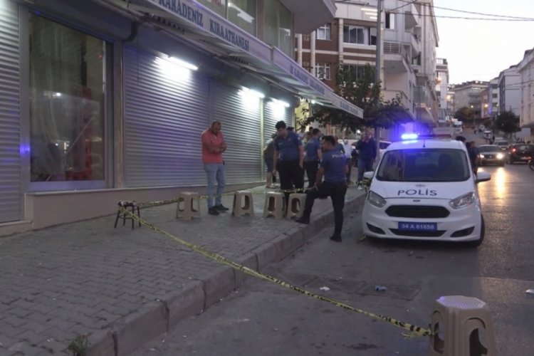 İstanbul'da kahvehaneden &ccedil;ıkan kişiye ateş a&ccedil;ıldı!