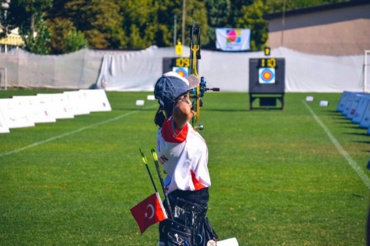 Ok&ccedil;u Hazal Burun'dan m&uuml;thiş başarı!