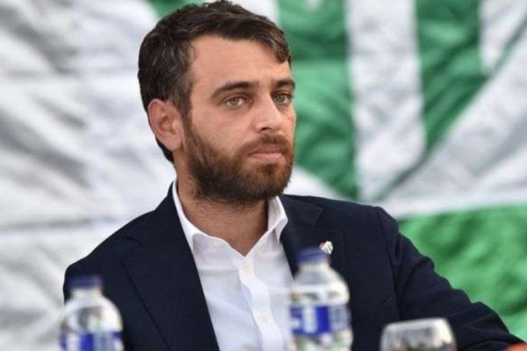 Adanur: Mustafa Hocamız kendisi istifa etti