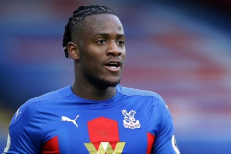 Beşiktaş'ın transfer g&ouml;r&uuml;şmeleri yaptığı Batshuayi, İstanbul'a geliyor