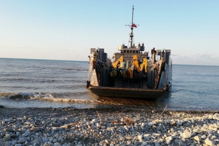 Deniz Kuvvetleri Komutanlığı T&uuml;rkeli'ye &ccedil;ıkarma yaptı