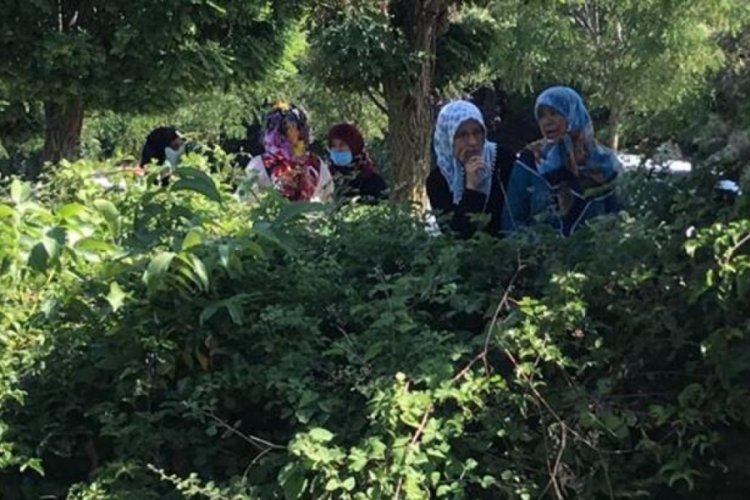 İzmit'te feci kaza! Trakt&ouml;r devrilen s&uuml;r&uuml;c&uuml; yaşamını yitirdi