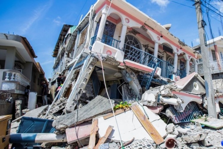 Haiti depreminde &ouml;l&uuml; sayısı 2 bine yaklaştı