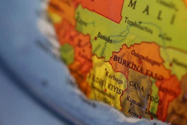 Burkina Faso'da silahlı saldırıda 47 kişi &ouml;ld&uuml;